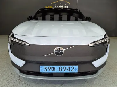 Volvo EX30 2025