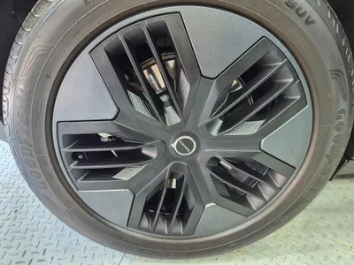 Volvo EX30 2025 13