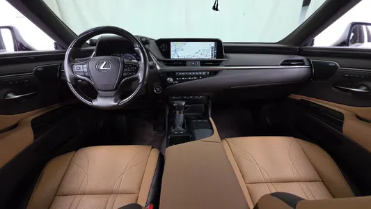 Lexus ES300h 7 2021 7