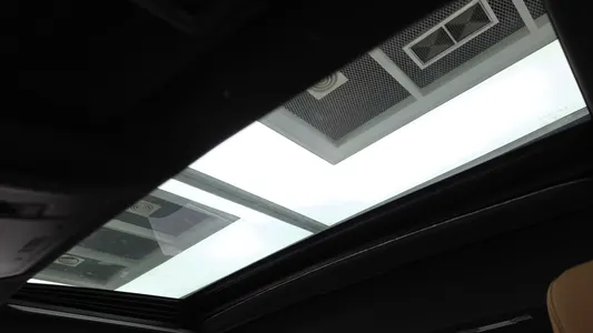 Lexus ES300h 7 2021 18