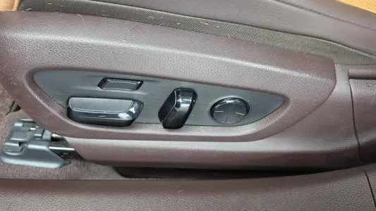 Lexus ES300h 7 2021 31