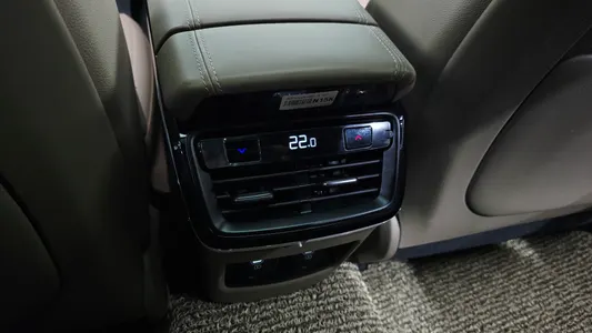 Kia K8 2023 32