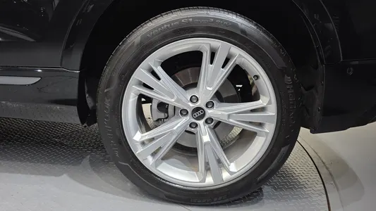 Audi Q8 (4M) 45 TDI 2023 21