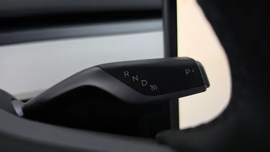 Tesla Y RWD 2024 9
