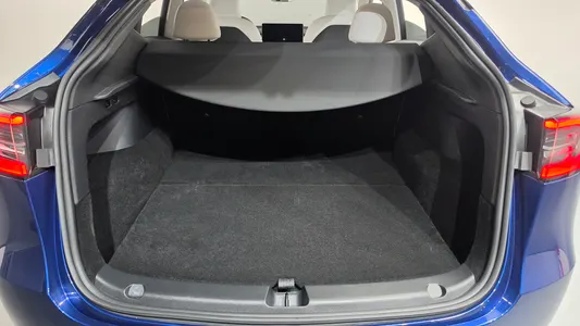 Tesla Y RWD 2024 18
