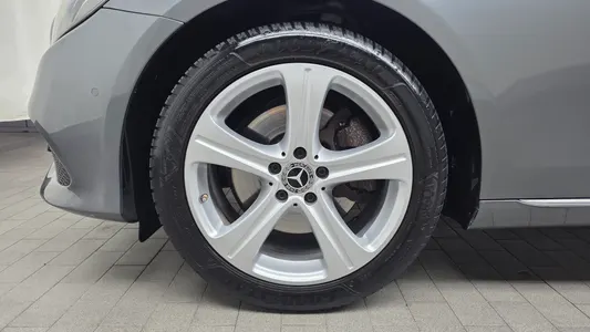 Mercedes-Benz E-Class W213 E220d 2017 4