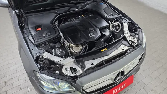 Mercedes-Benz E-Class W213 E220d 2017 5