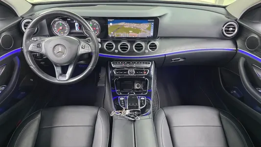 Mercedes-Benz E-Class W213 E220d 2017 6