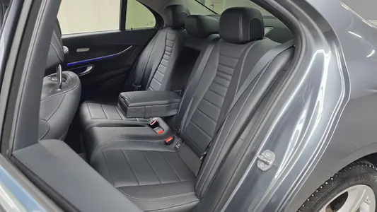 Mercedes-Benz E-Class W213 E220d 2017 11