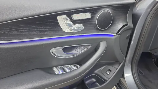 Mercedes-Benz E-Class W213 E220d 2017 17
