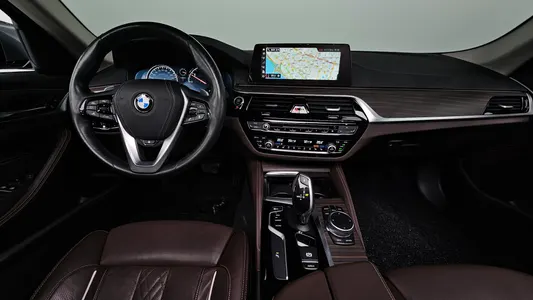 BMW 5 Series (G30) 520d 2018 7