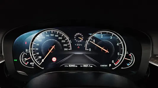 BMW 5 Series (G30) 520d 2018 8