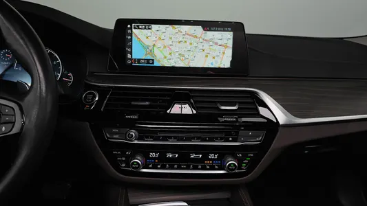 BMW 5 Series (G30) 520d 2018 14
