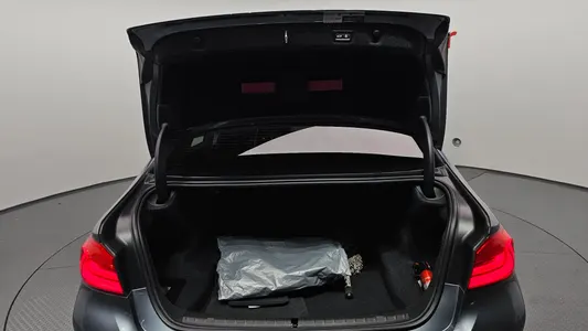 BMW 5 Series (G30) 520d 2018 18