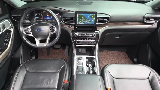 Ford 6 2.3 4WD 2022 7