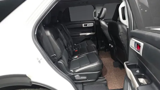 Ford 6 2.3 4WD 2022 12