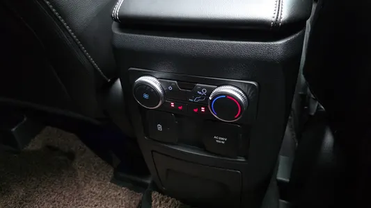 Ford 6 2.3 4WD 2022 18