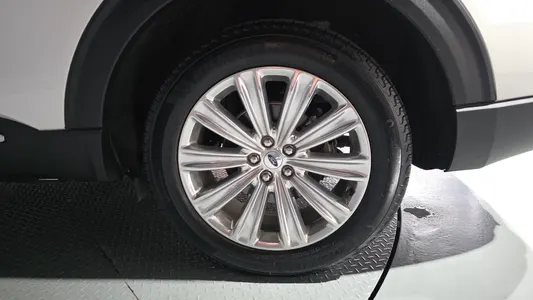 Ford 6 2.3 4WD 2022 22