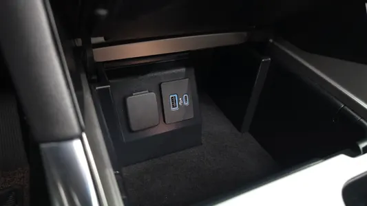 Ford 6 2.3 4WD 2022 35