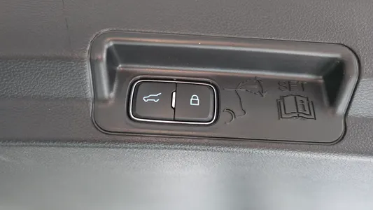 Ford 6 2.3 4WD 2022 28