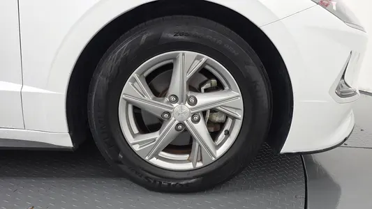Hyundai (DN8) 2.0 LPG() 2019 5