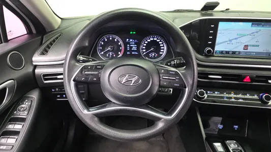 Hyundai (DN8) 2.0 LPG() 2019 13