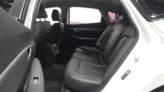 Hyundai (DN8) 2.0 LPG() 2019 27
