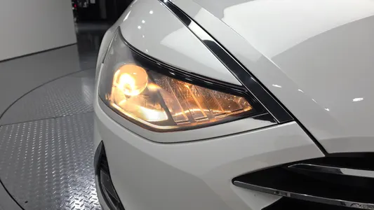 Hyundai (DN8) 2.0 LPG() 2019 23