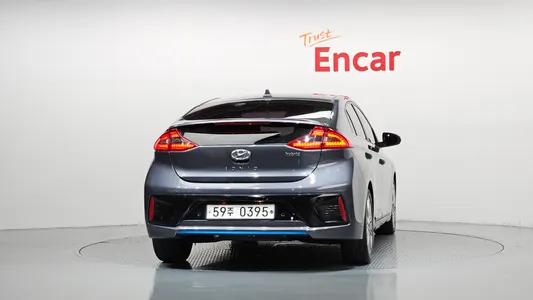 Hyundai 아이오닉 하이브리드 Q 2016 4