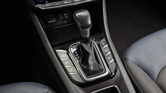 Hyundai 아이오닉 하이브리드 Q 2016 9