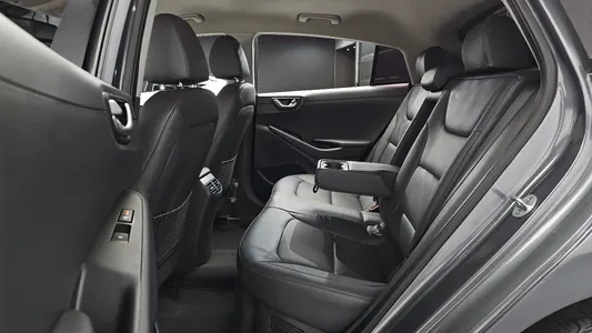 Hyundai 아이오닉 하이브리드 Q 2016 12
