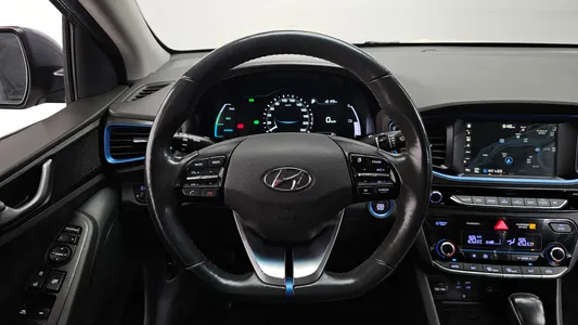 Hyundai 아이오닉 하이브리드 Q 2016 13