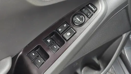 Hyundai 아이오닉 하이브리드 Q 2016 19