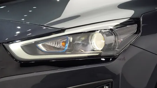 Hyundai 아이오닉 하이브리드 Q 2016 22