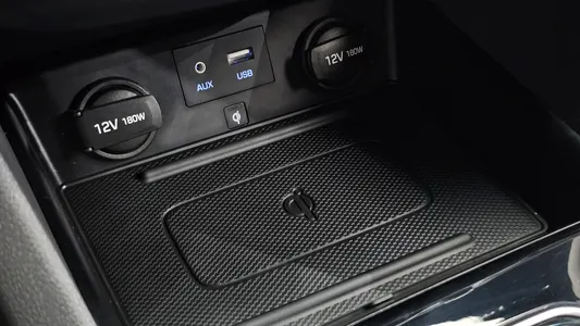 Hyundai 아이오닉 하이브리드 Q 2016 28
