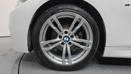 BMW 3 Series (F30) 320d M 2015 4