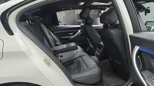 BMW 3 Series (F30) 320d M 2015 10