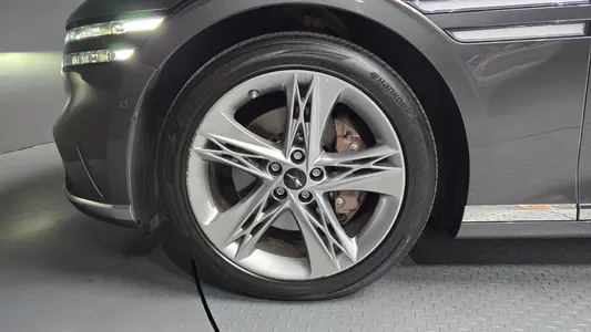 Genesis G90 (RS 4) 3.5 e-S/C AWD 2023 5