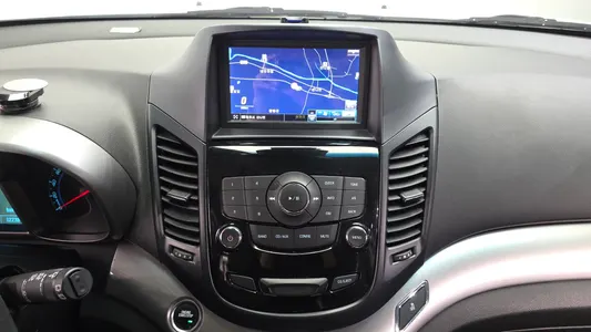 Chevrolet 올란도 2.0 LTZ 2012 15