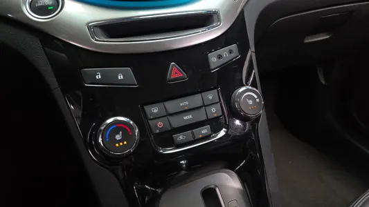 Chevrolet 올란도 2.0 LTZ 2012 16