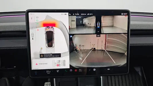 Tesla Y RWD 2025 16