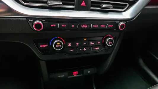 Kia 니로 플러스 2022 17