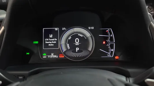 Lexus ES300h 7 2019 8