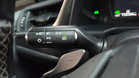 Lexus ES300h 7 2019 38