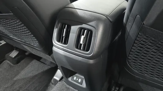 Hyundai (NX4) HEV 1.6 2WD 2025 32