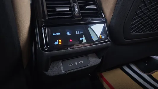 Renault Korea 그랑 콜레오스 1.5 E-TECH 2WD 2024 30