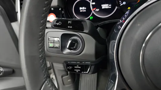 Porsche (PO536) 3.0 2019 18