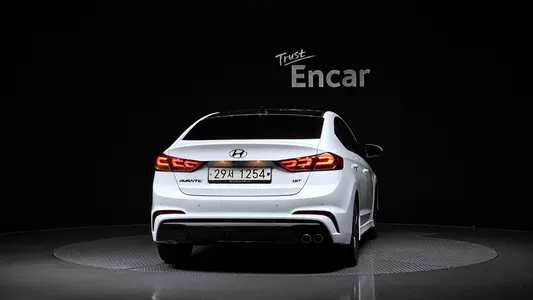 Hyundai AD 1.6 2017 4