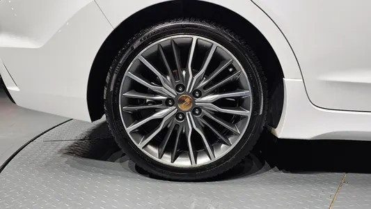 Hyundai AD 1.6 2017 5