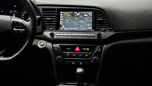 Hyundai AD 1.6 2017 14